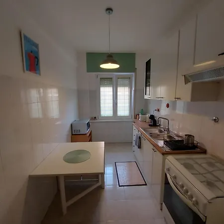 Vatican Pittore House Daire *