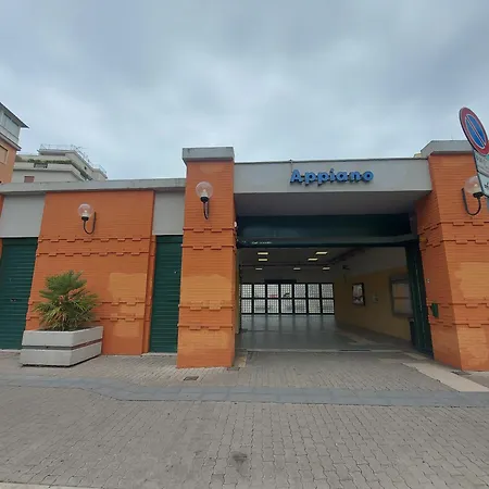 Vatican Pittore House *