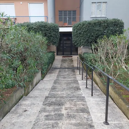 Vatican Pittore House Rom